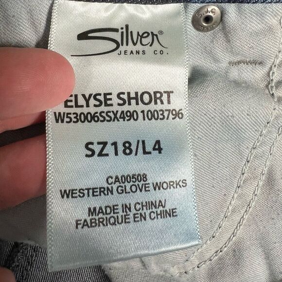 Silver Jeans Elyse Short Womens Plus Size 18 Denim Distressed Raw Hem Shorts - Picture 5 of 9